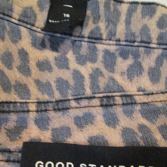 Good American Kick Flare Jeans Lucky Leopard Sz 16 NWT - Picture 9 of 9